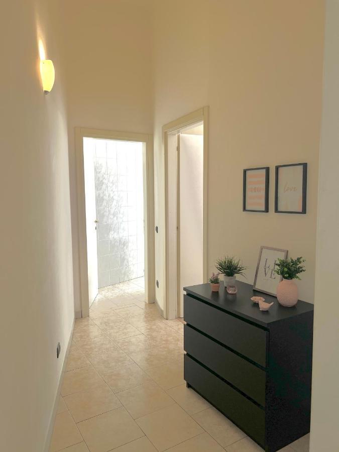 Casa Polly 2 - Ampio E Comodo Appartamento A Voghera Luaran gambar